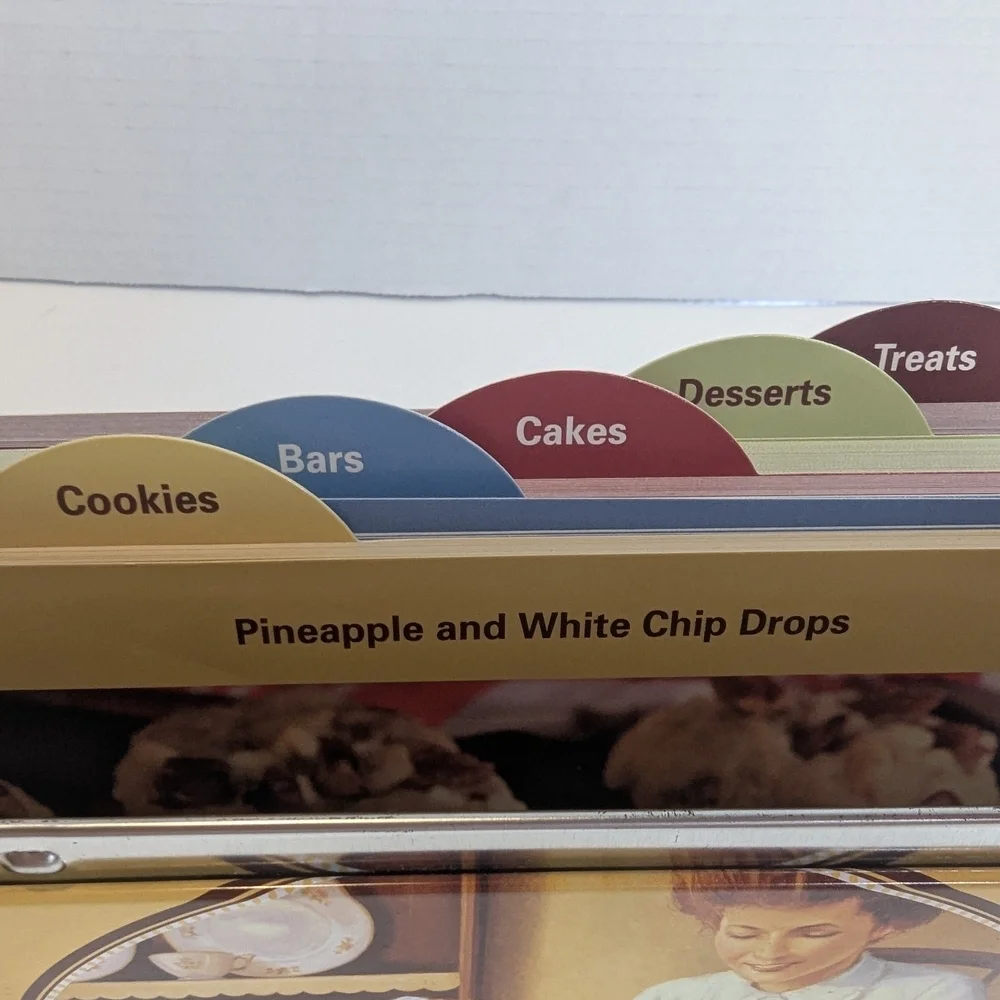 Hershey's Vintage Tin Box With Recipe Cards